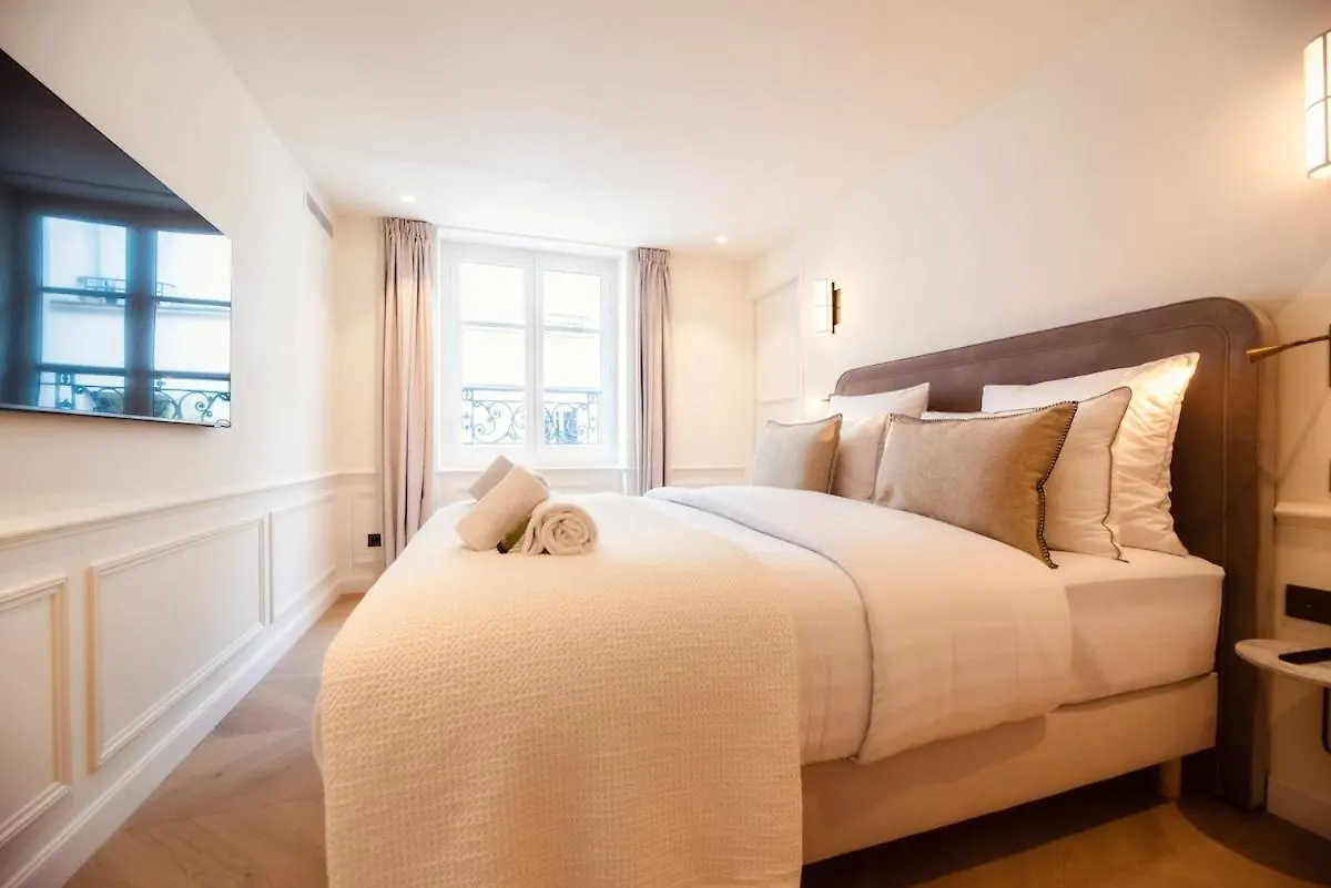 Appartement De Luxe D'Une Chambre A Proximite Du Louvre III París 0*,  Francia
