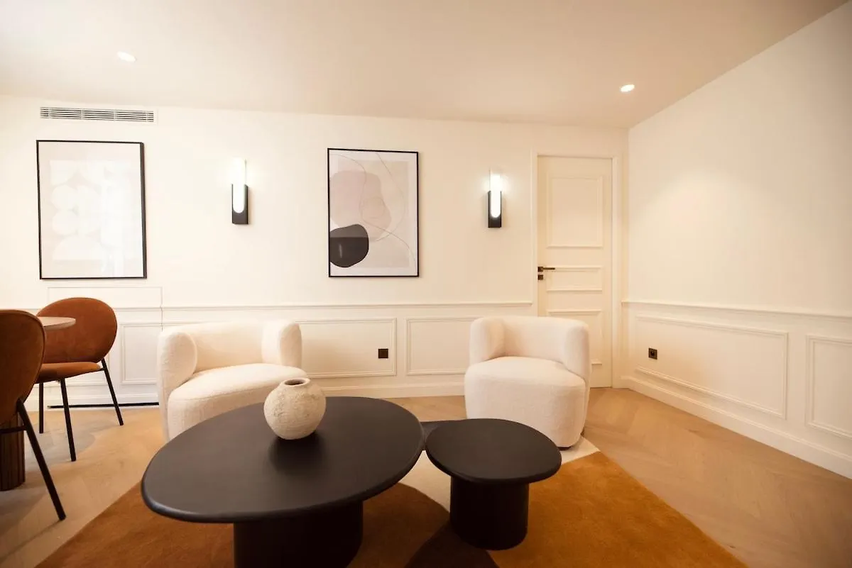 Appartement De Luxe D'Une Chambre A Proximite Du Louvre III Paris 0*,  France